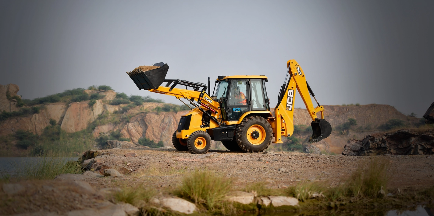 JCB 3DX backhoe loader